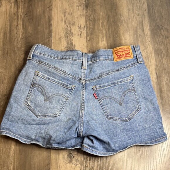 Levi's Women's Mid Length Denim Shorts in Light Blue - Picture 4 of 5